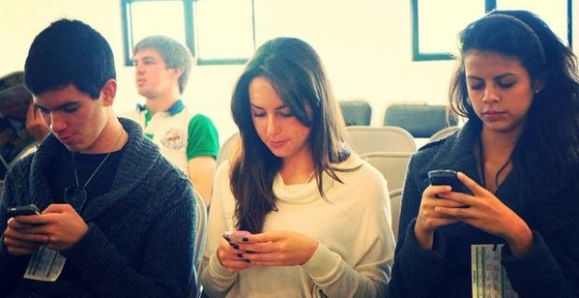 Gairebé una línia de mòbil per a cada humà viu