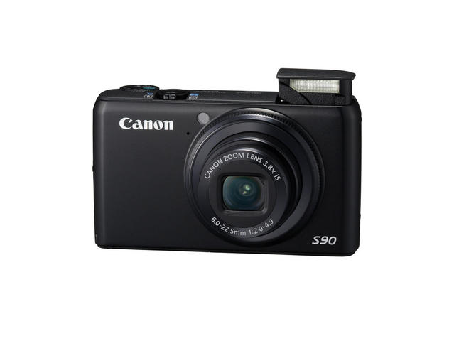 Compact digital camera