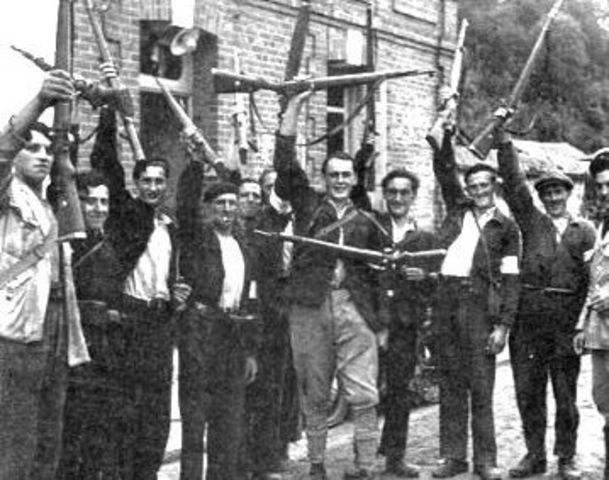 Churchill Club steals weapons