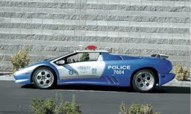 primer sistema de telefonía móvil en los carros de la policía de detroit