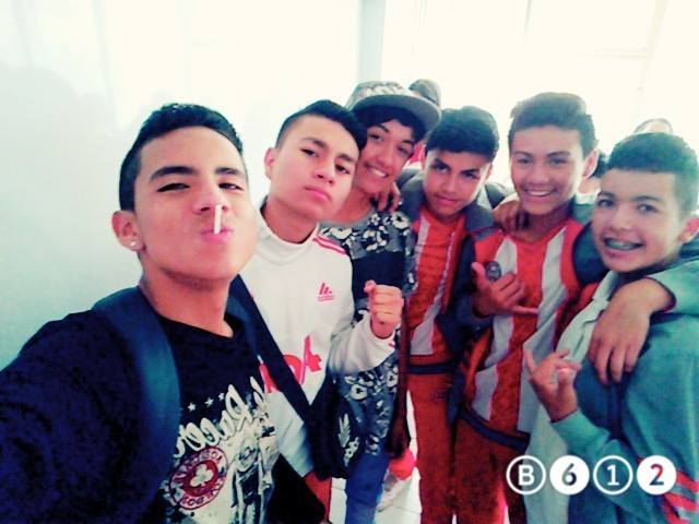 Con los amigos .