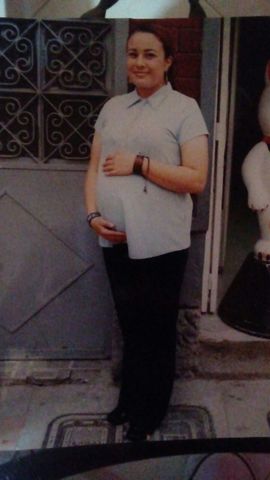 MI MADRE EMBARAZADA DE MI