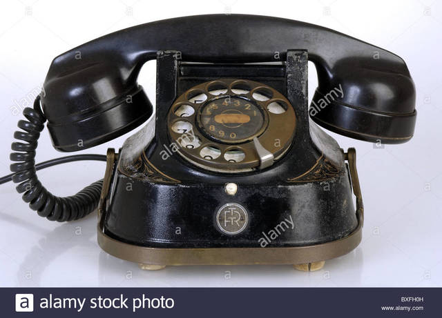 The first dial telephone