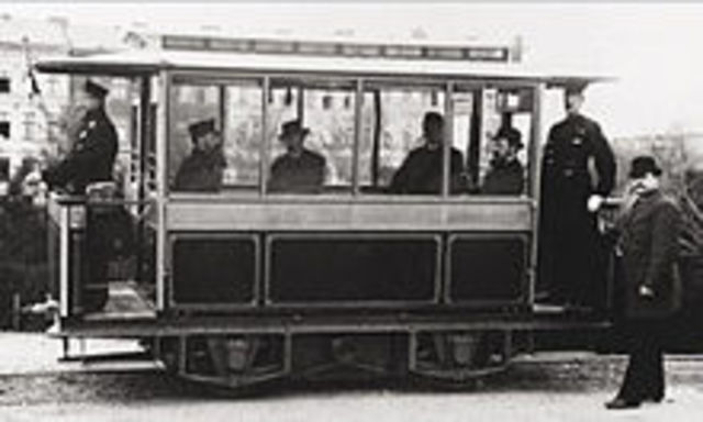 In many towns electric trams began running.