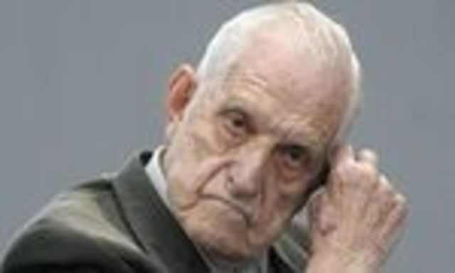 Asume el General Reynaldo Bignone