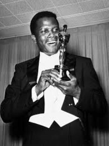 irst African-American man to win the Academy Award for Best Actor: Sidney Poitier