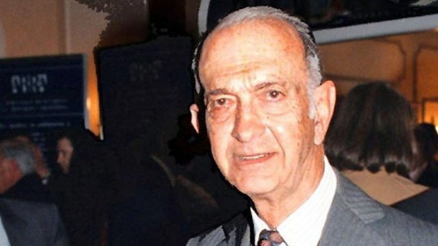 Rapanelli deja el puesto.