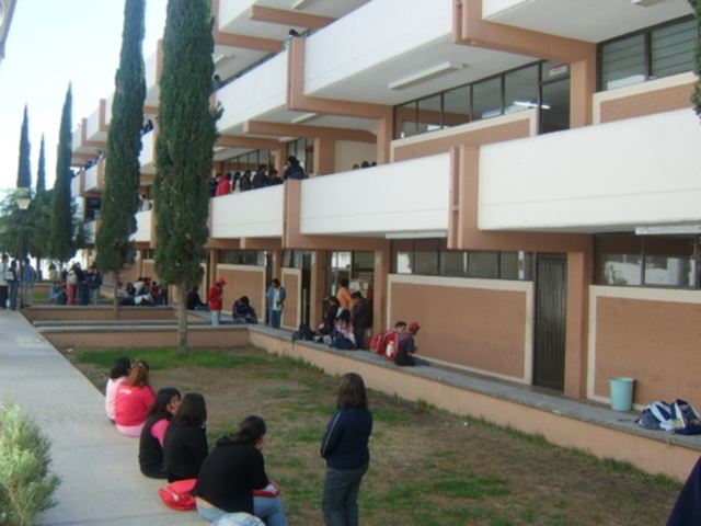 Inicio de estudios en Preparatoria