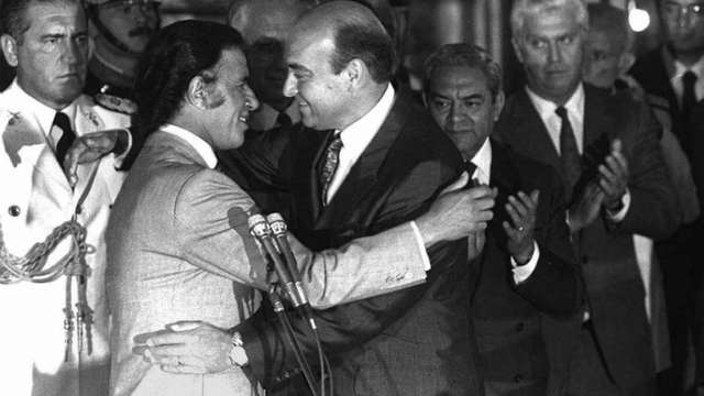 Asume Cavallo como Ministro de Economía