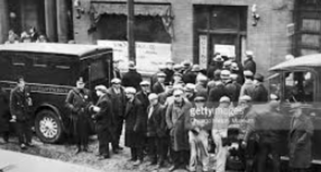 St. Valentine’s Day Massacre (1929)