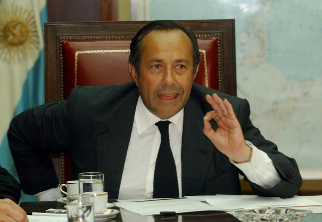 Suspender deuda externa.