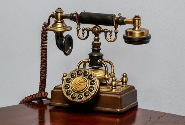 TELEFONO (1876)