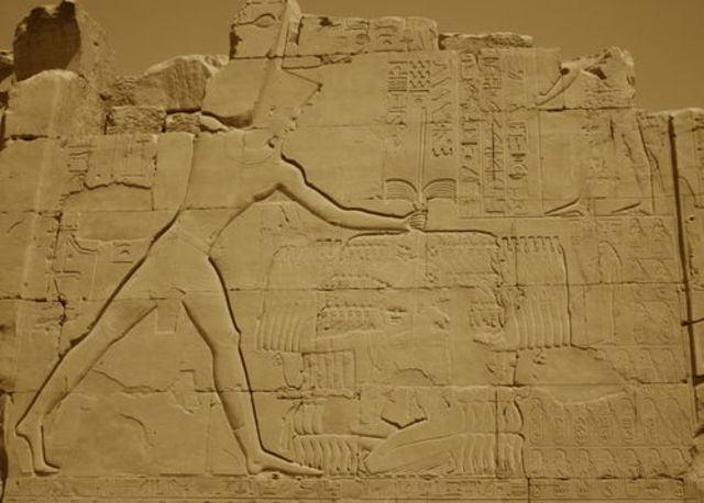 toetmozes verovert syrie