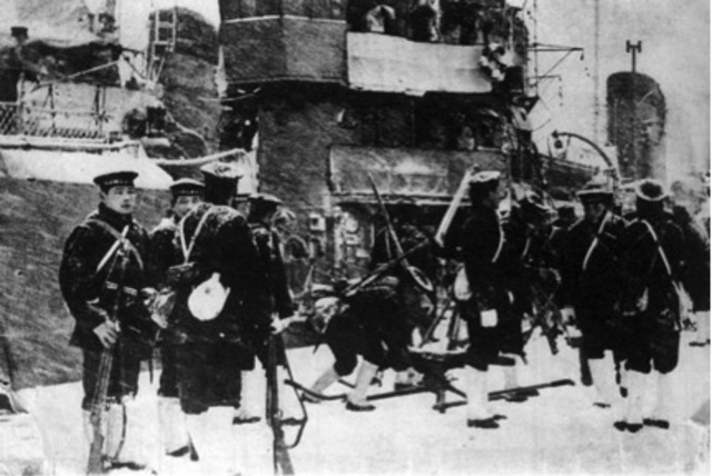 After 1932 Division in military   What were the roles of political instability and the growing influence of the military in the move to global war?