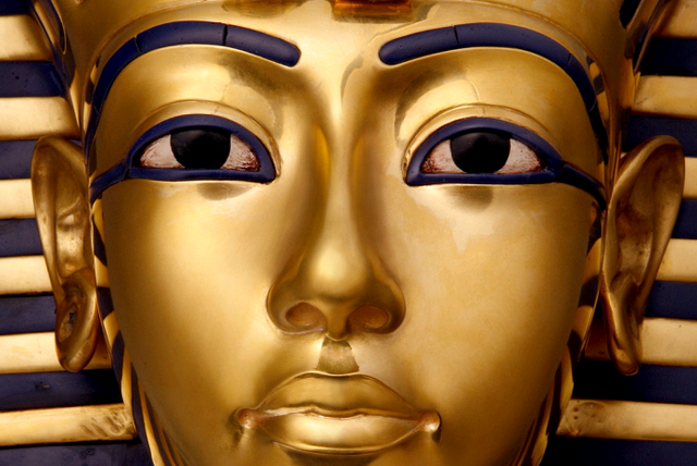 toetanchamon wordt farao