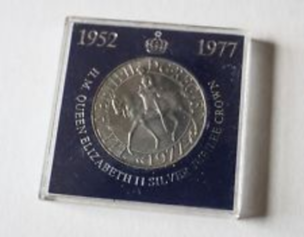 Isabel celebra su jubileo de plata