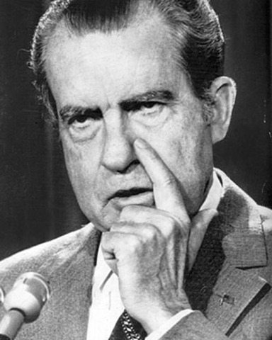 Nixon resigns