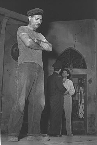 העלאת המחזה "קזבלן", השחקן יוסף ידין,