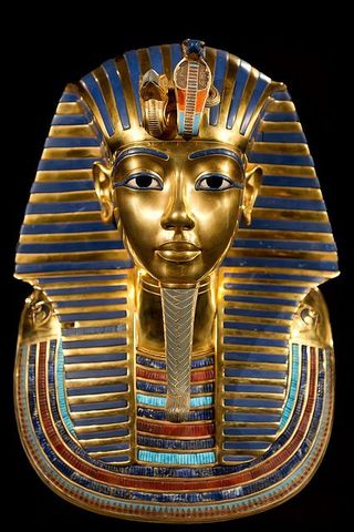 Toetanchamon aan de macht