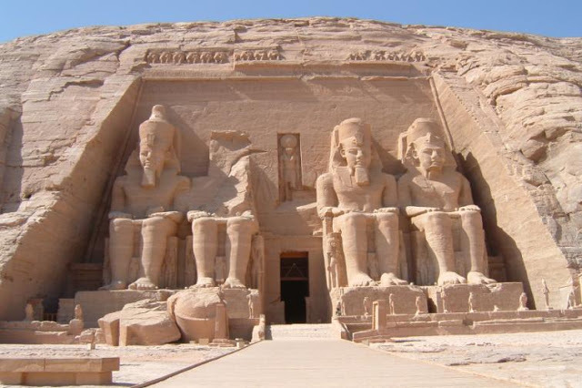 Farao's laten grafmonumenten bouwen