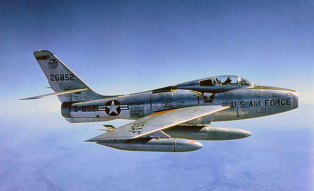 1952 F-84F Thunderstreak