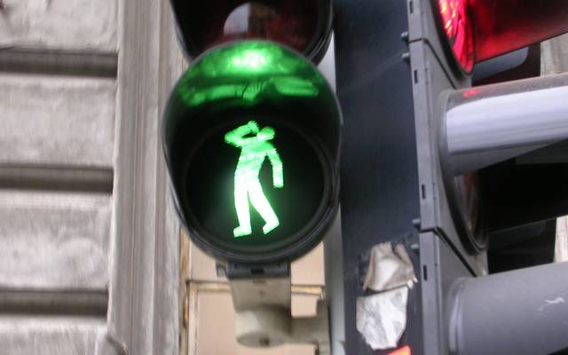 Electric Traffic Lights