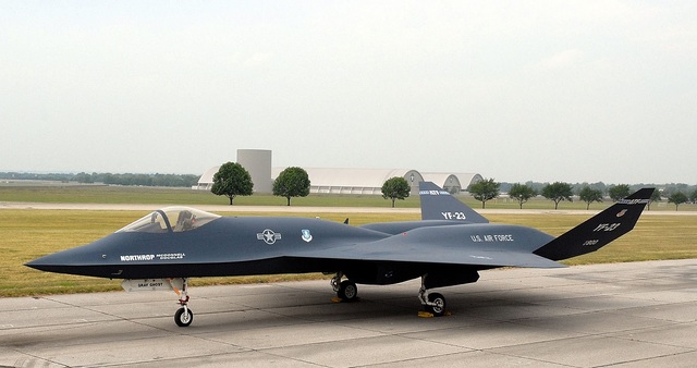 1990 YF-23 Black Widow II