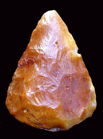 Vuistbijl van vuursteen.