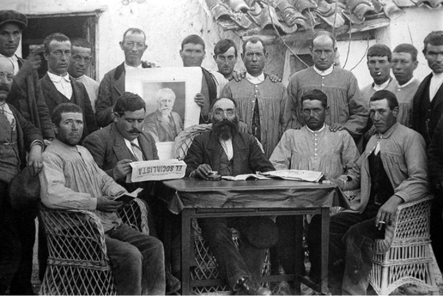 Amenaza potencial de pequeños núcleos socialistas y radicales