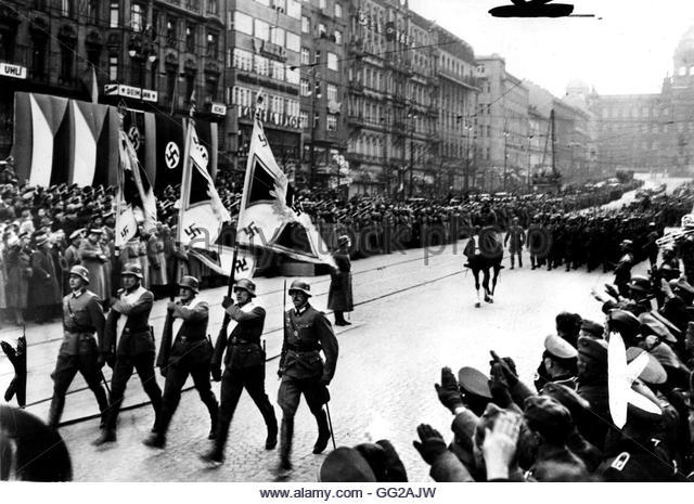 German Troops Pour into Czechoslovakia