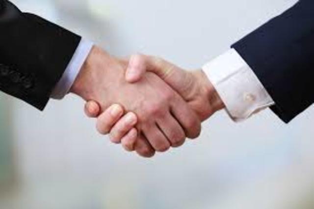 Se firma el contrato entre el IFI y la Renault francesa