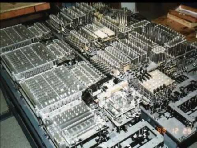 1era Computadora de Propósito General por Programa