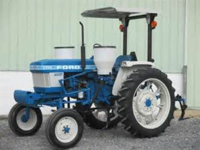 New Holland a Ford New Holland