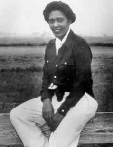 First African-American woman to earn a federal commercial pilot's license.