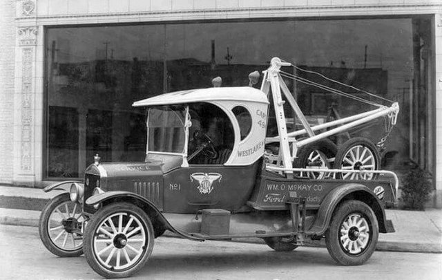 Ford Model T towtruck