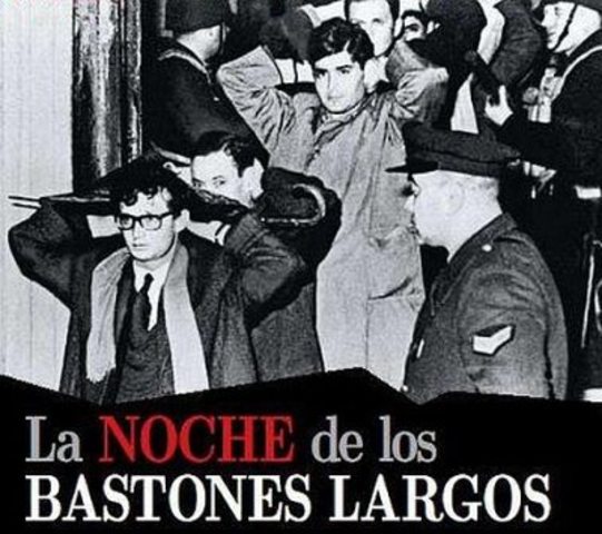 Noche de los Bastones Largos