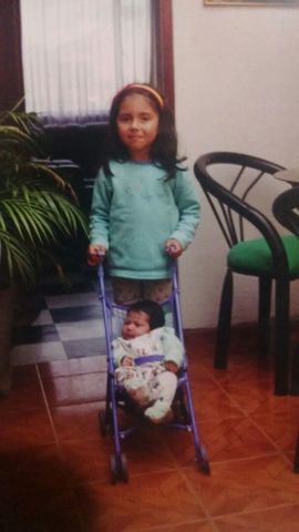 Mi hermana.