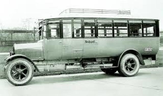 Bus With a Strong Engine at the Time