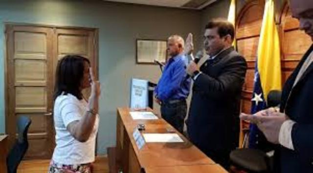 los votos los candidatos dividen votos diferentes