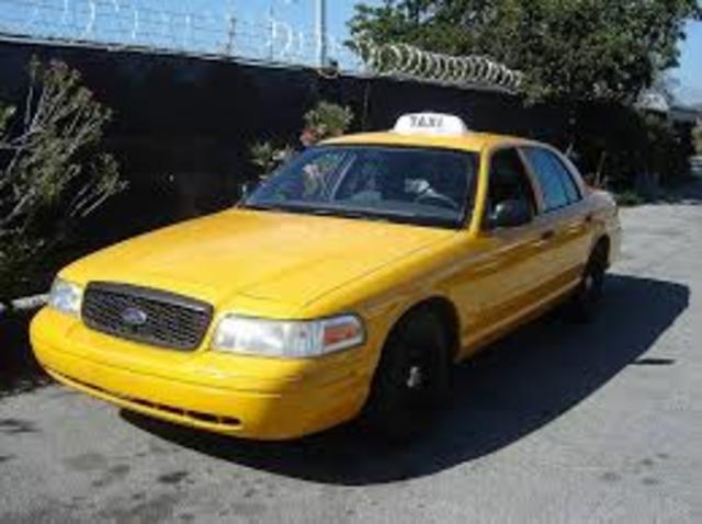 2000 taxi car