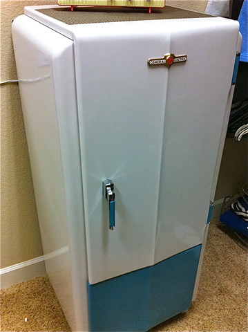 Flat Top Refrigerator General Electric