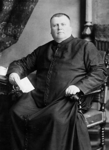 Curé Antoine Labelle, Deputy Minister for Agriculture and Colonization