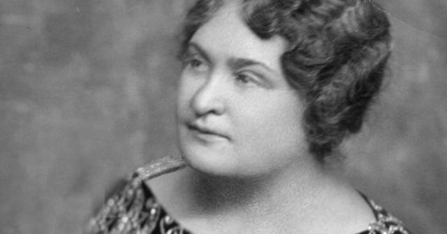 Anne Sullivan went to Helen's home