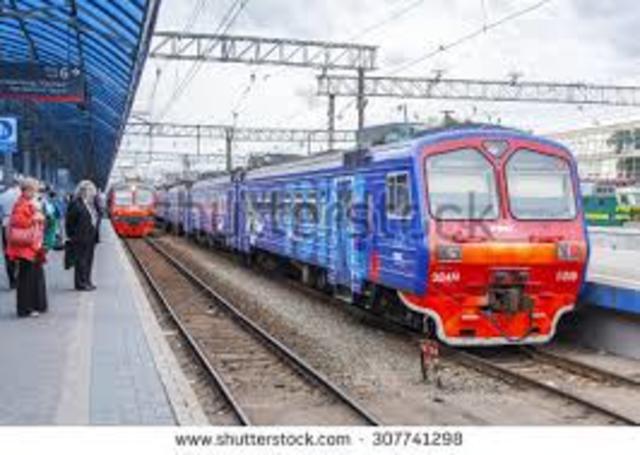 first eletric underground train is introduced