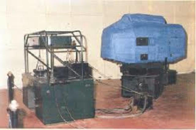 First electromechanical flight simulator