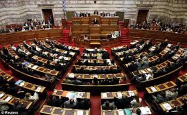 Independent government established