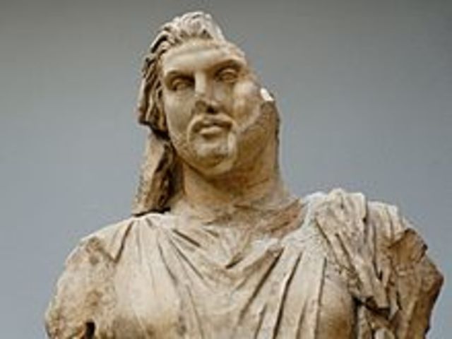 King Maussollos Dies