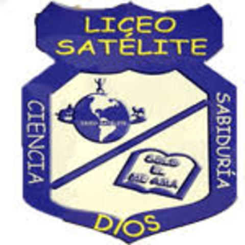 Comienzo a estudiar en colegio