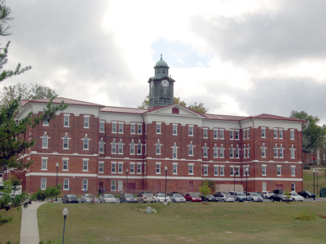 Tuskeegee University Founded