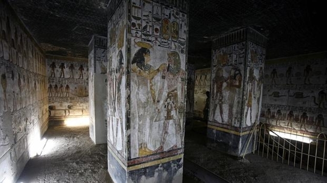 El italiano Belzoni descubre la tumba del faraón Seti I, en el Valle de los Reyes, Egipto. (Hace 200 años)